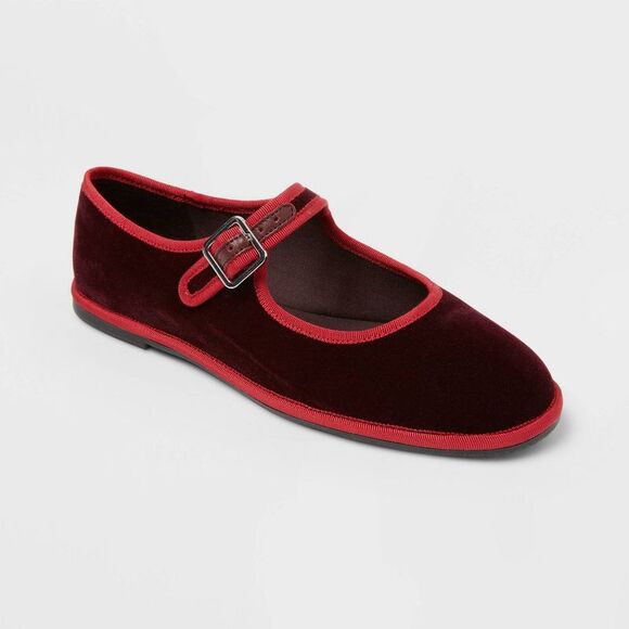Universal Thread Shoes - Universal Thread - Women’s Halston Ballet Flats with Memory Foam Inso Burgundy